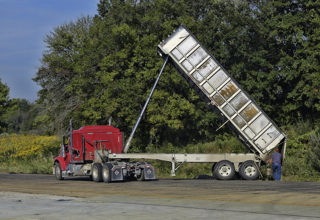 488 Dump Trailer Business Names Empowering Your Brand Identity